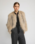 Veste courte en fourrure de renard tricoté