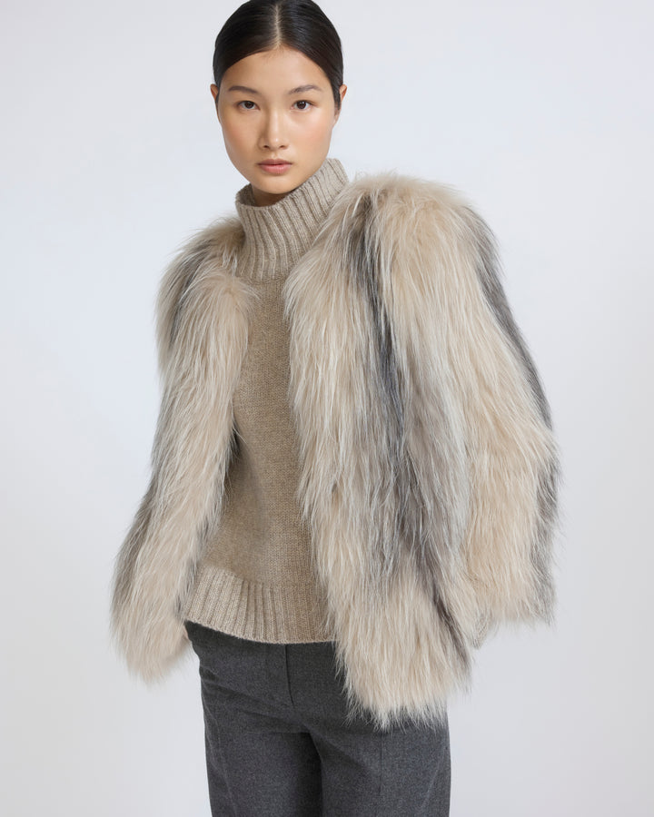 Veste courte en fourrure de renard tricoté