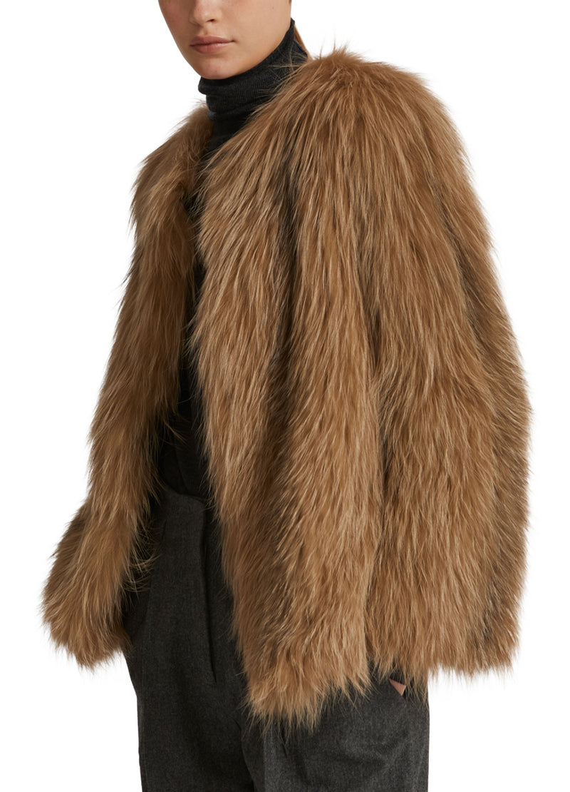 Veste courte en renard tricoté