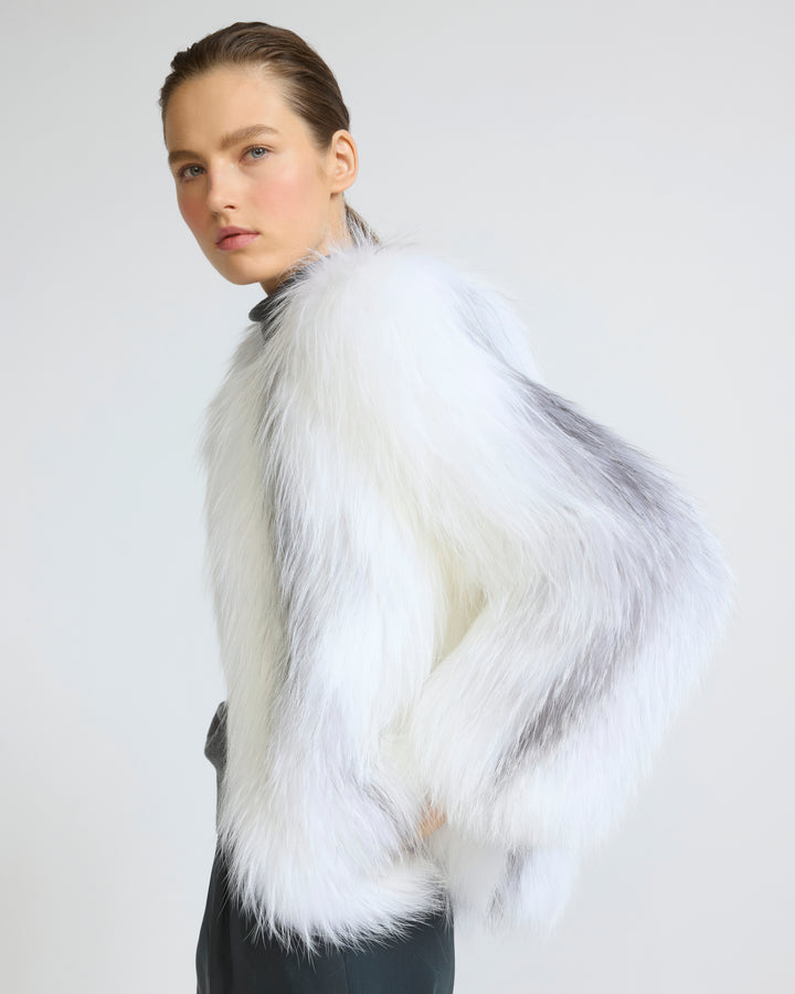 Veste courte en fourrure de renard tricoté