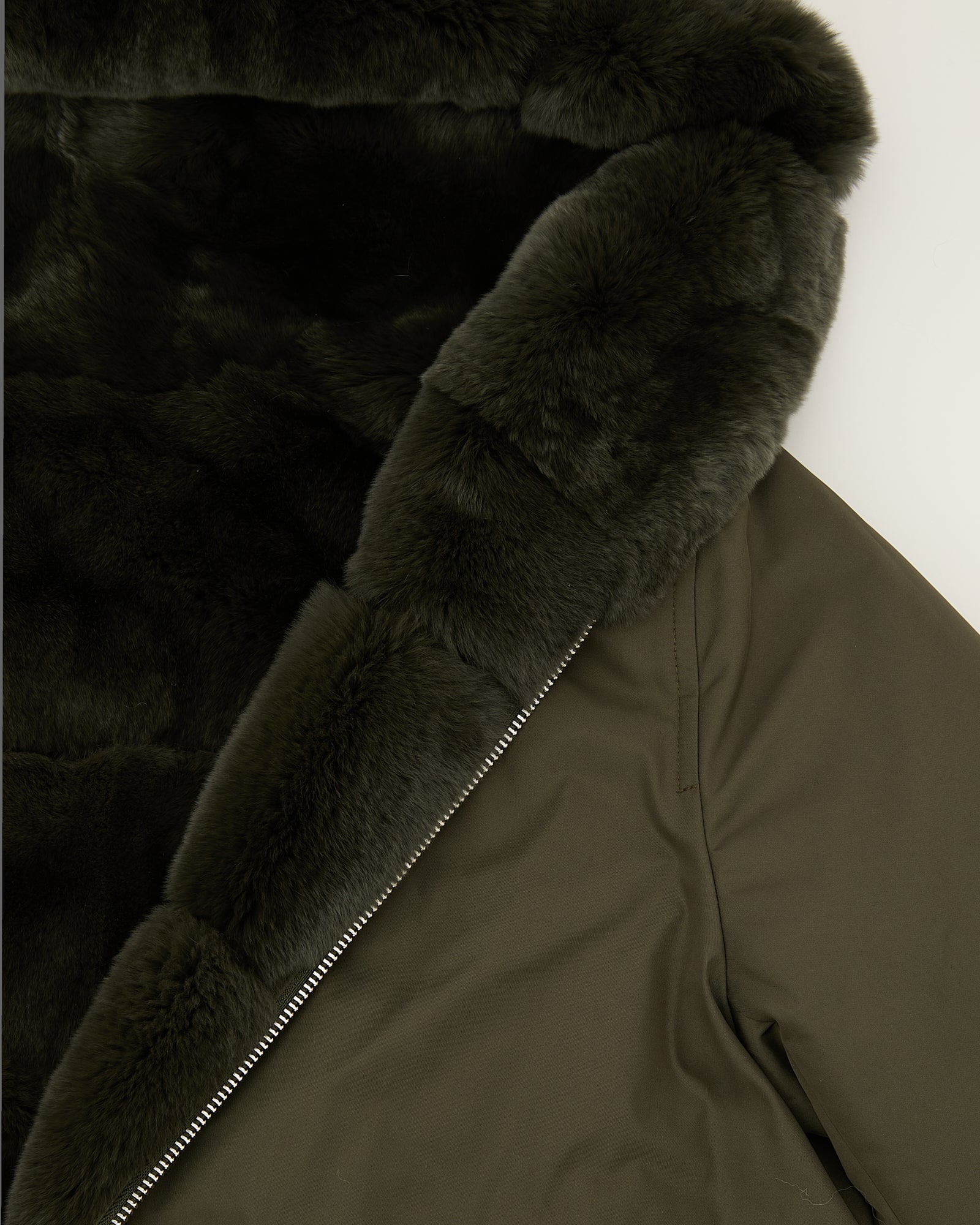 Veste à capuche en fourrure de lapin rex réversible tissu technique -Yves Salomon