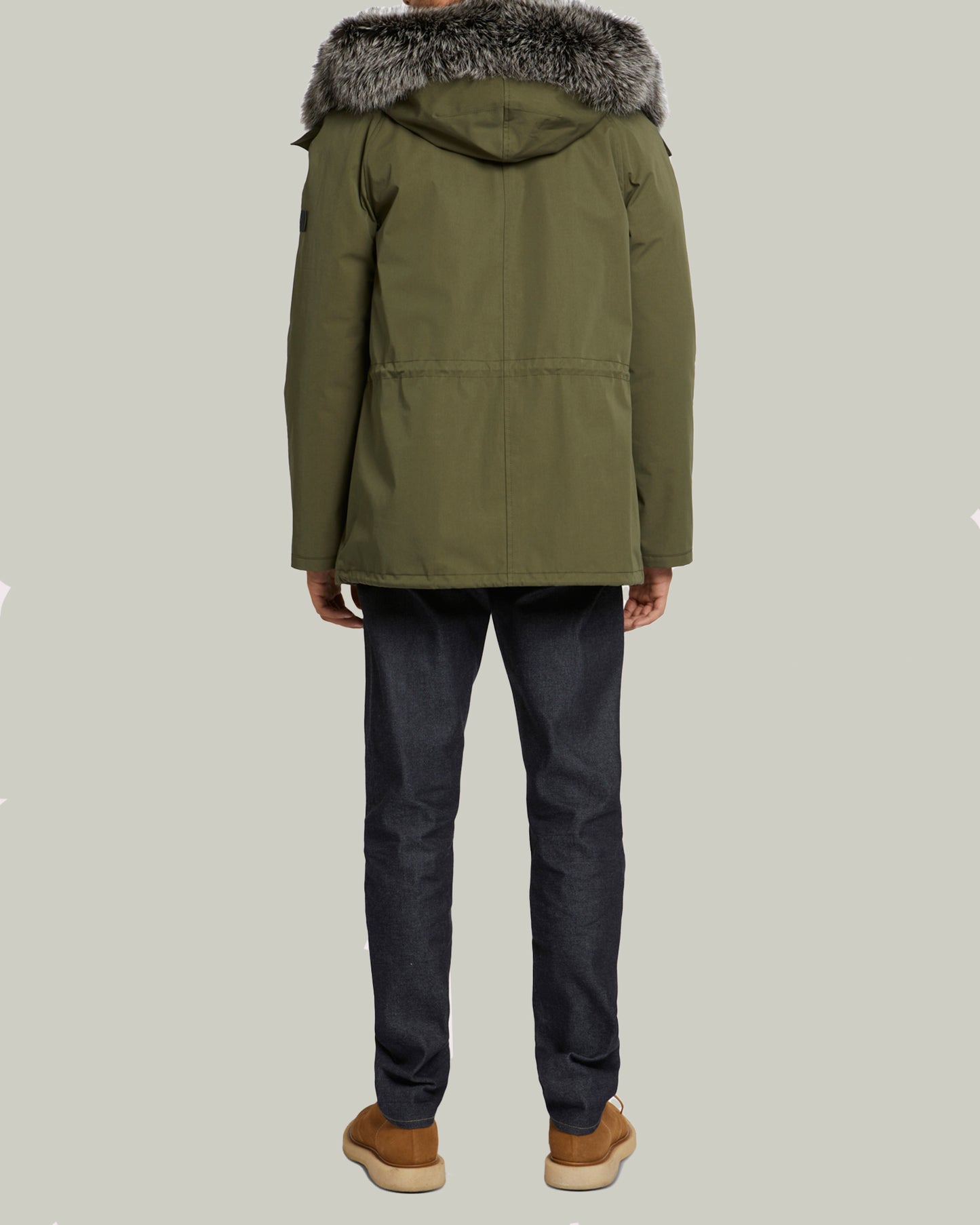 Soldes d'hiver  - Yves Salomon -Parka iconique courte en coton mélangé imperméable avec fourrure de renard et lapin