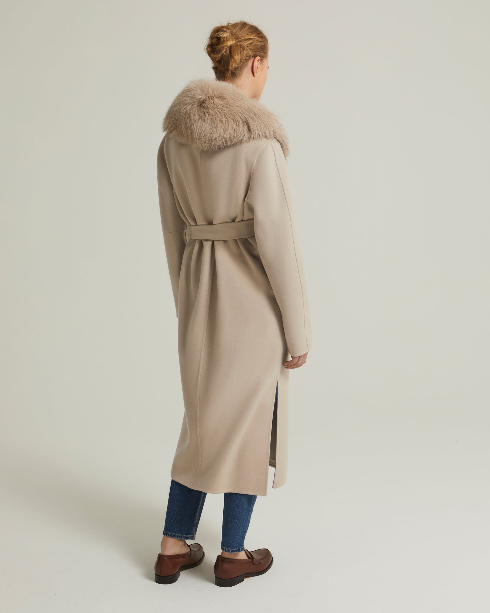 【関税込み】YVES SALOMON CASHMERE MANTEAU Belted coat in cashmere with fox fur collar - black - Yves