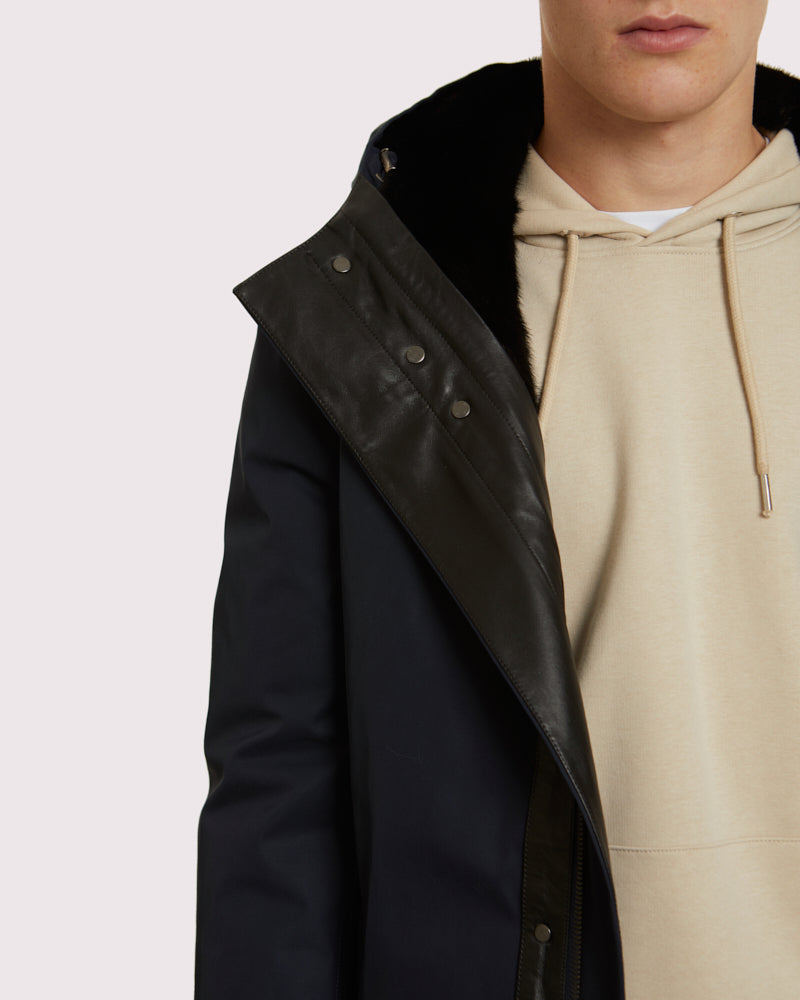 Manteau à capuche en gabardine imperméable et fourrure de vison